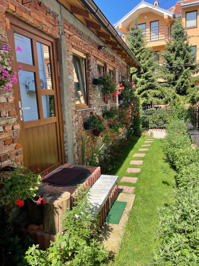 Flower House In The City Center! Prishtinë Luaran gambar